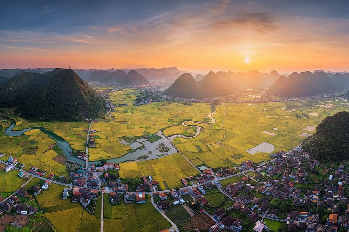 Bac Son Valley Overview